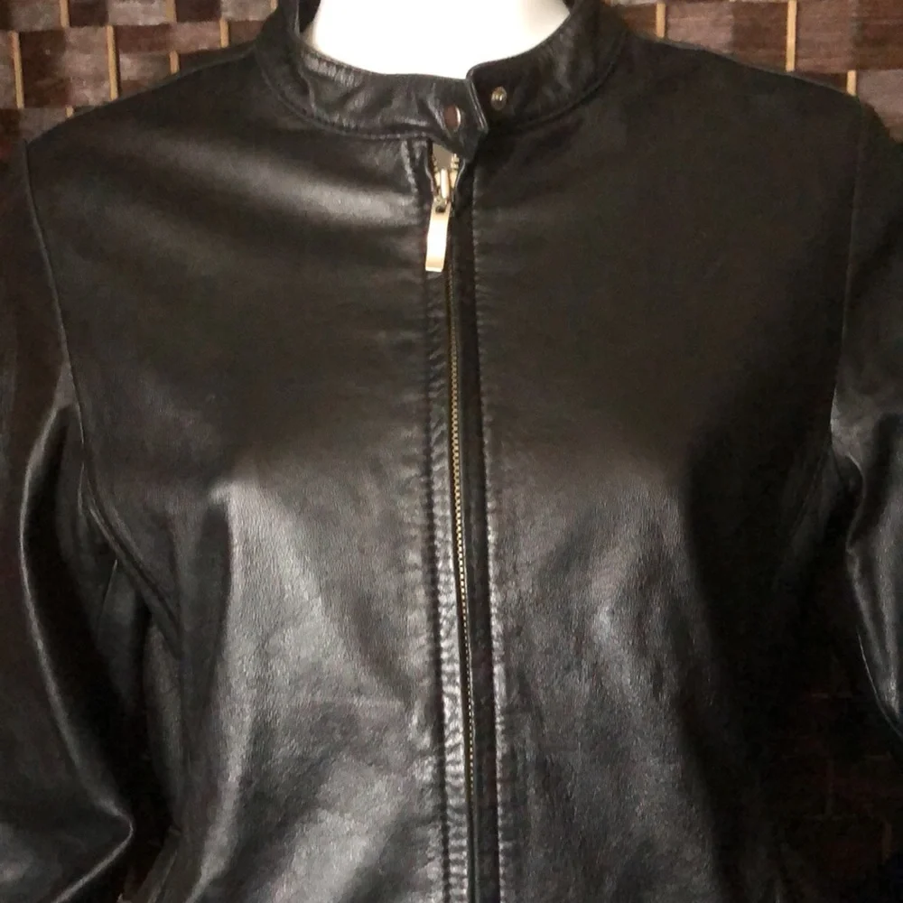 Leather jacket - Picture 2 of 2